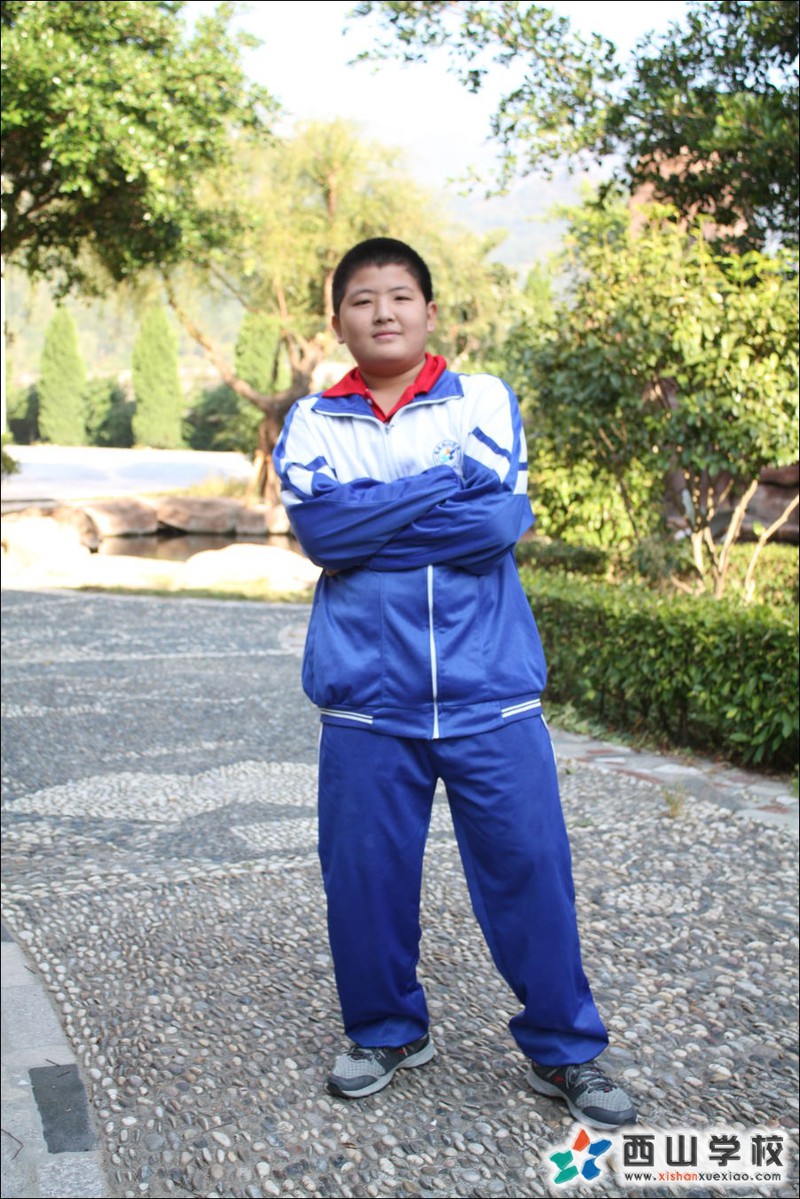 福建西山学校2014年初中部初一(1)班王家豪挂历照