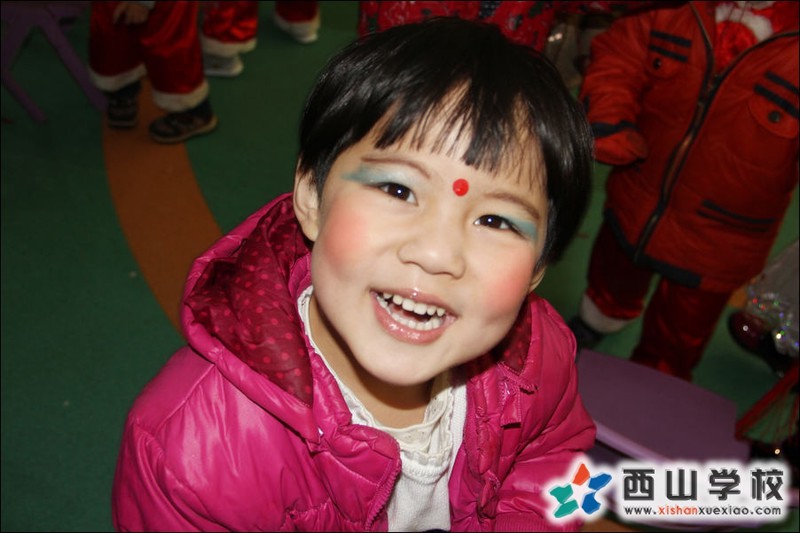 福建西山学校2014年元旦演出小演员 幼儿园中二班李昊彤萌照