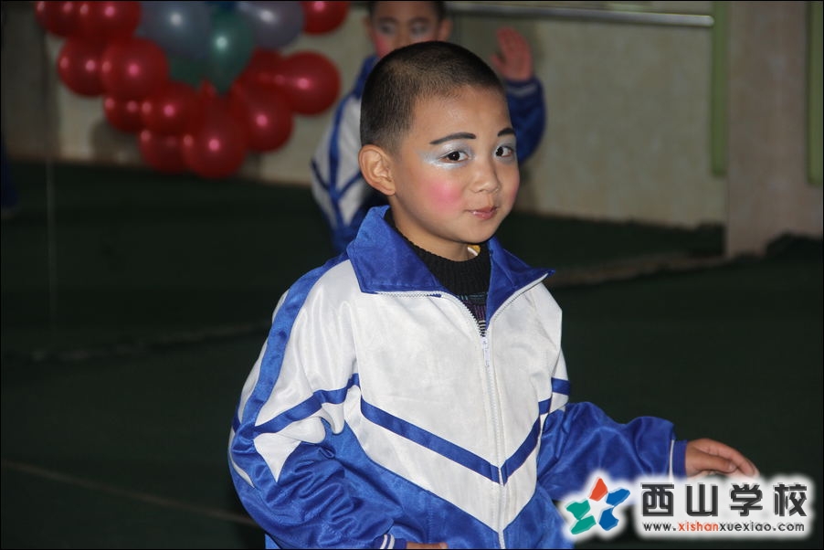 福建西山学校2014年元旦演出小演员 幼儿园大三班陆炫赫萌照