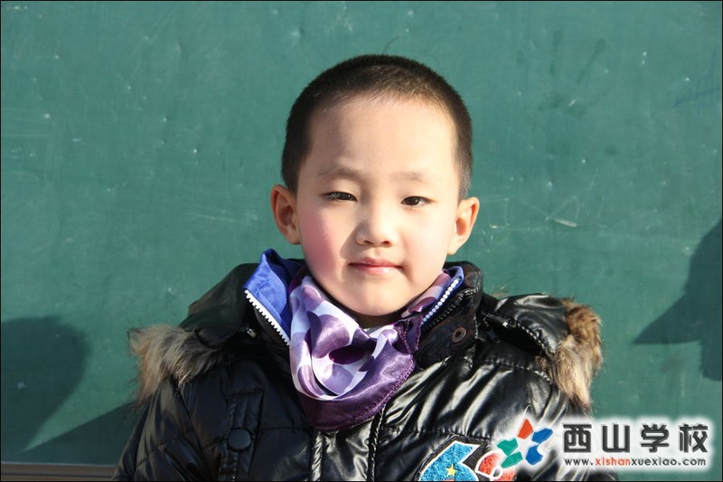 福建西山学校2014年元旦演出小演员 幼儿园大一班秦弘生萌照