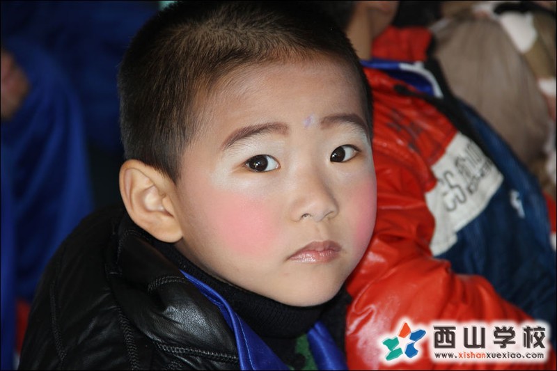 福建西山学校2014年元旦演出小演员 幼儿园大一班吴忠贤萌照