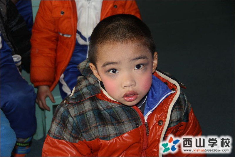 福建西山学校2014年元旦演出小演员 幼儿园大一班朱健睿萌照