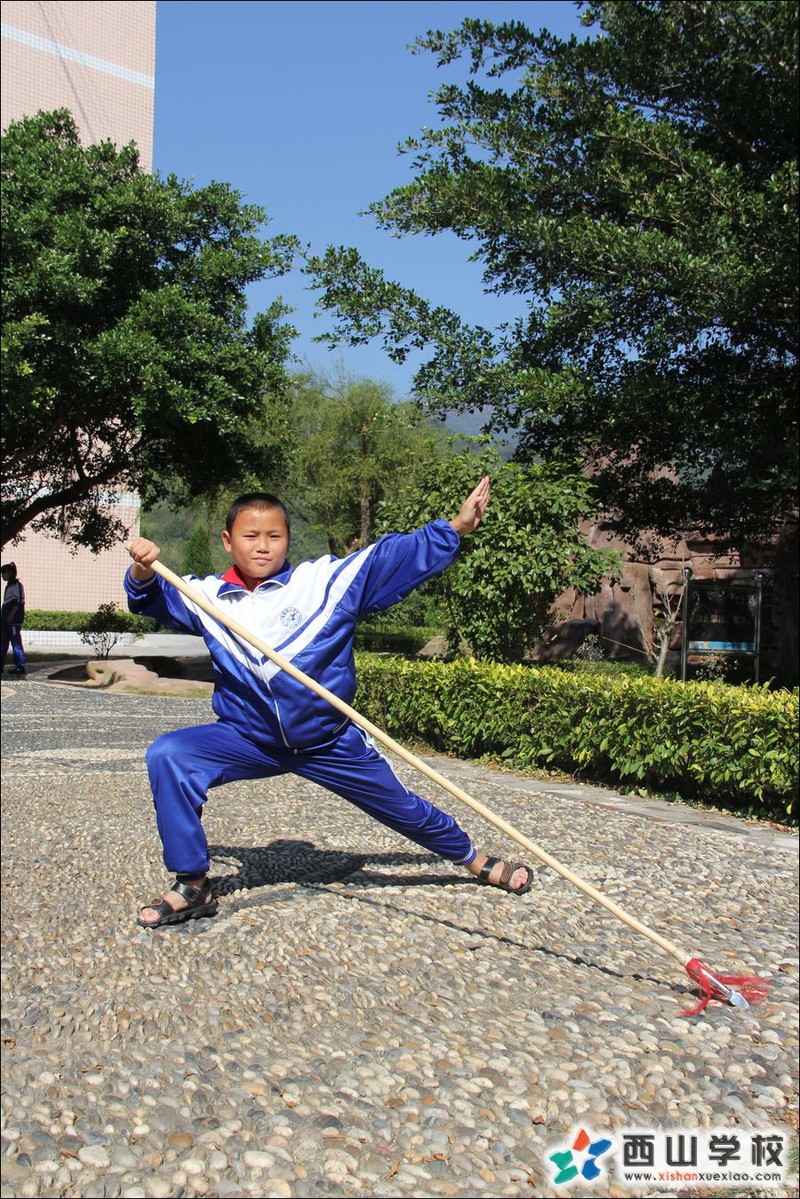 福建西山学校2014年初中部初一(10)班孙鸿翔挂历照