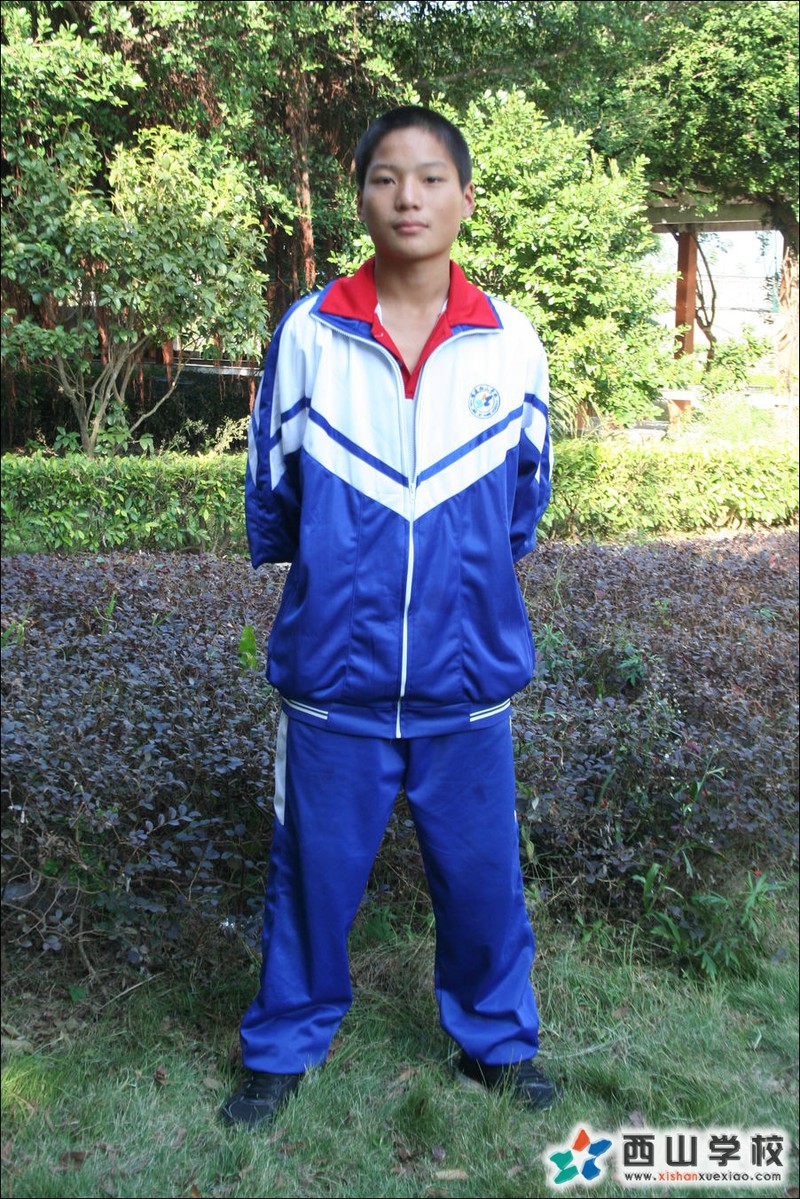 福建西山学校2014年初中部初一(17)班蒋友乾挂历照