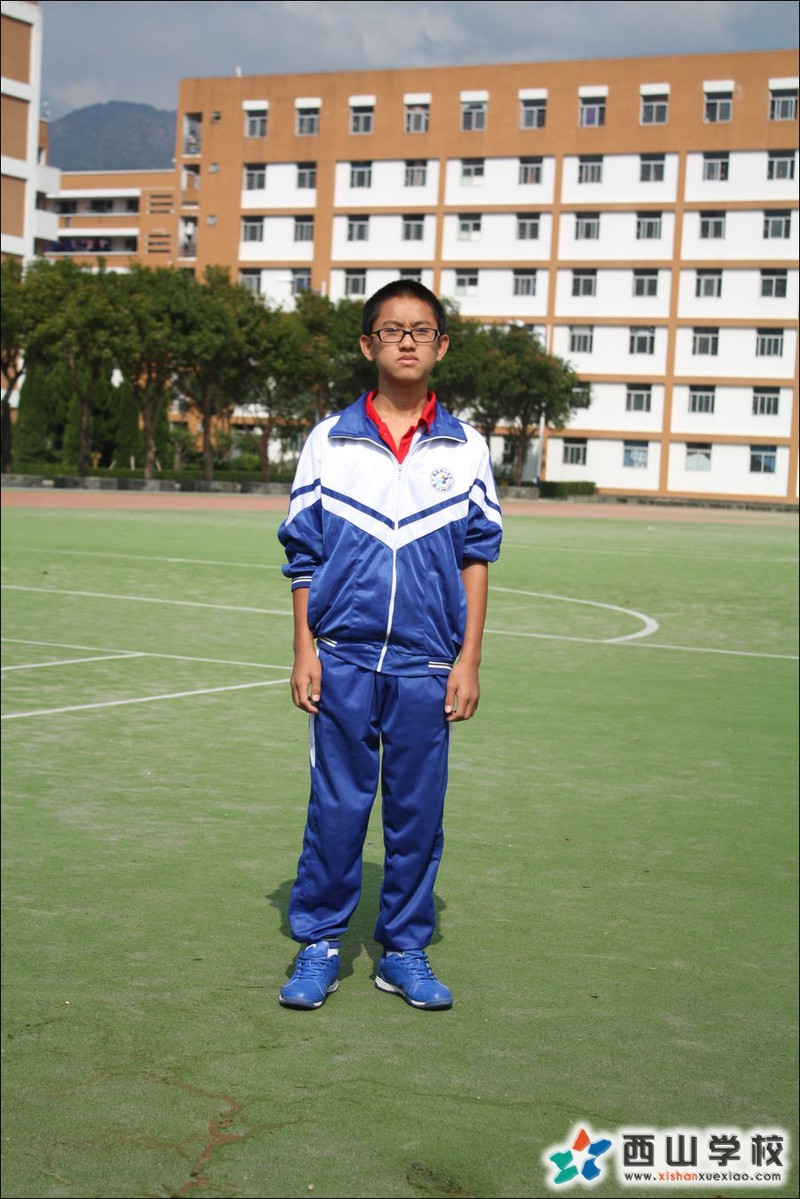 福建西山学校2014年高中部高一(15)班唐春林挂历照