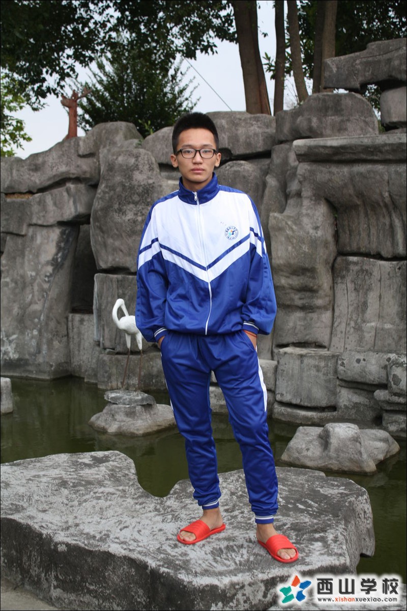 福建西山学校2014年高中部高三(6)班宋立坚挂历照