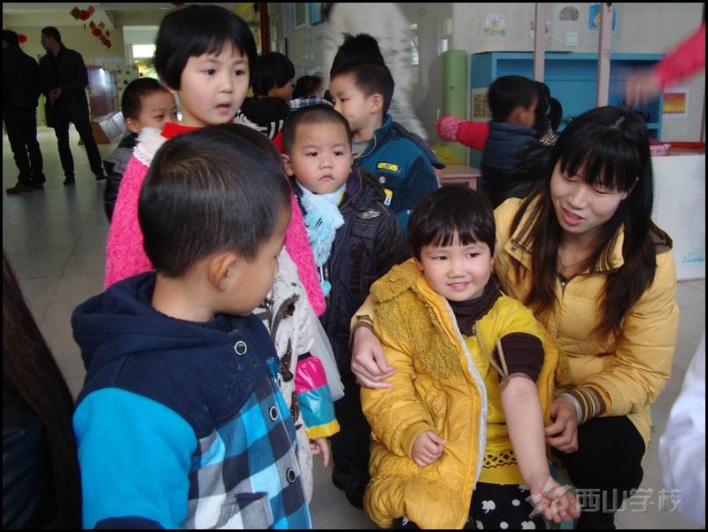 全体幼儿进行健康体检——福建西山学校幼儿园
