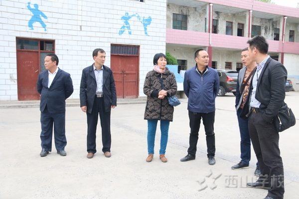 “相识几十载•重温师徒情”